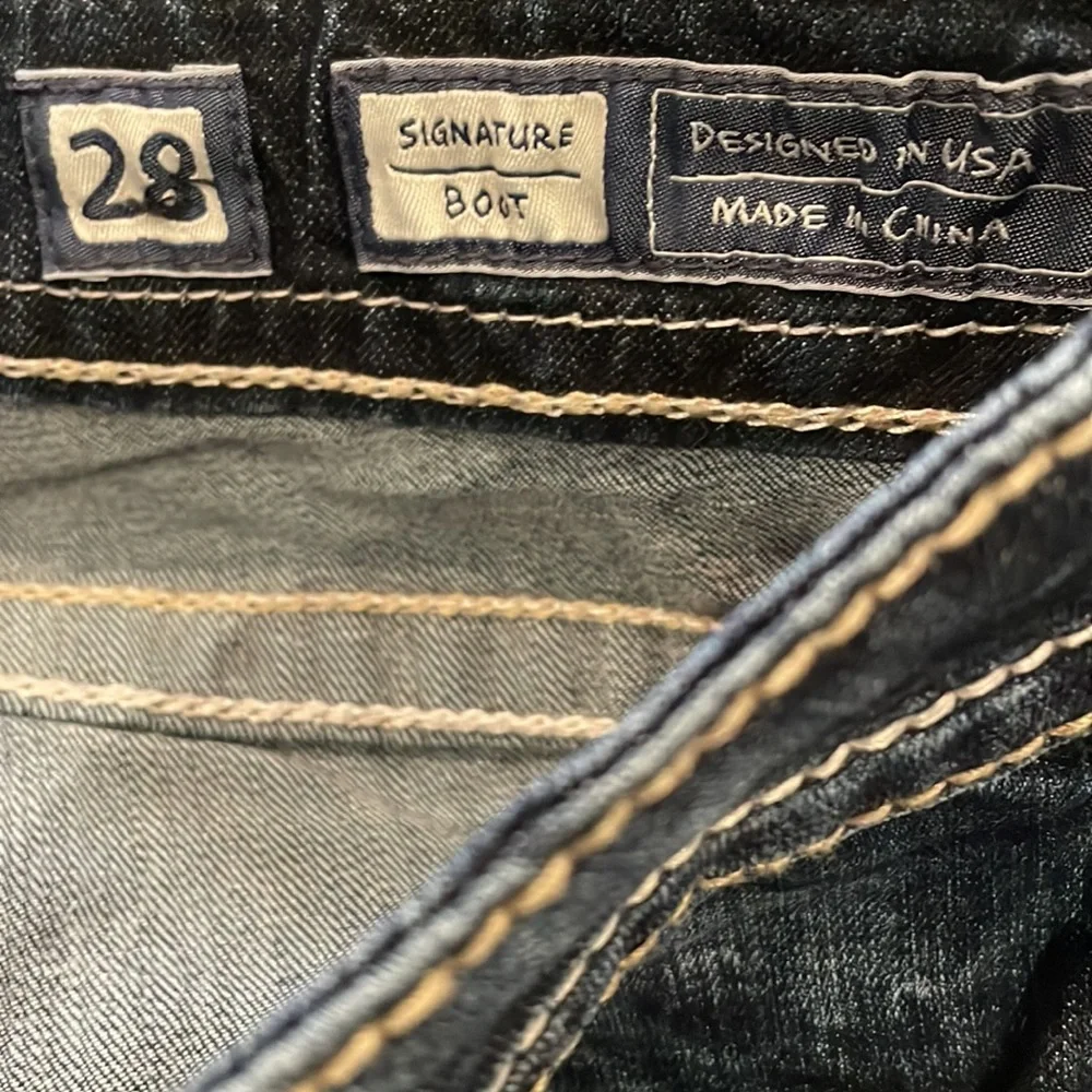 Miss me size 28 boot cut dark wash - Picture 10 of 11